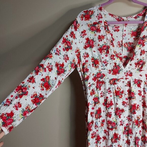 Floral Maxi Low V Neck - Picture 2 of 4